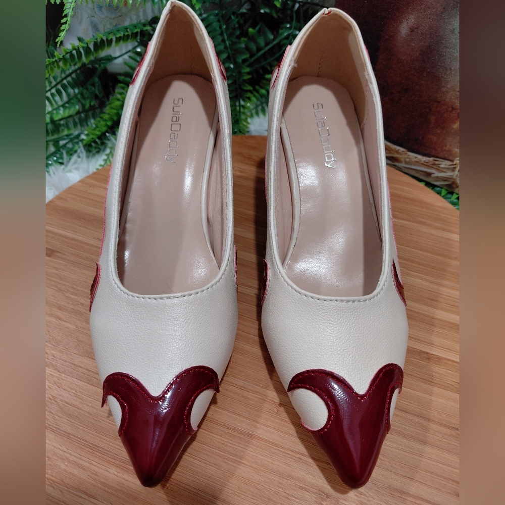 Stylish Cream and Red Heels by Suia DADDY Sz 6